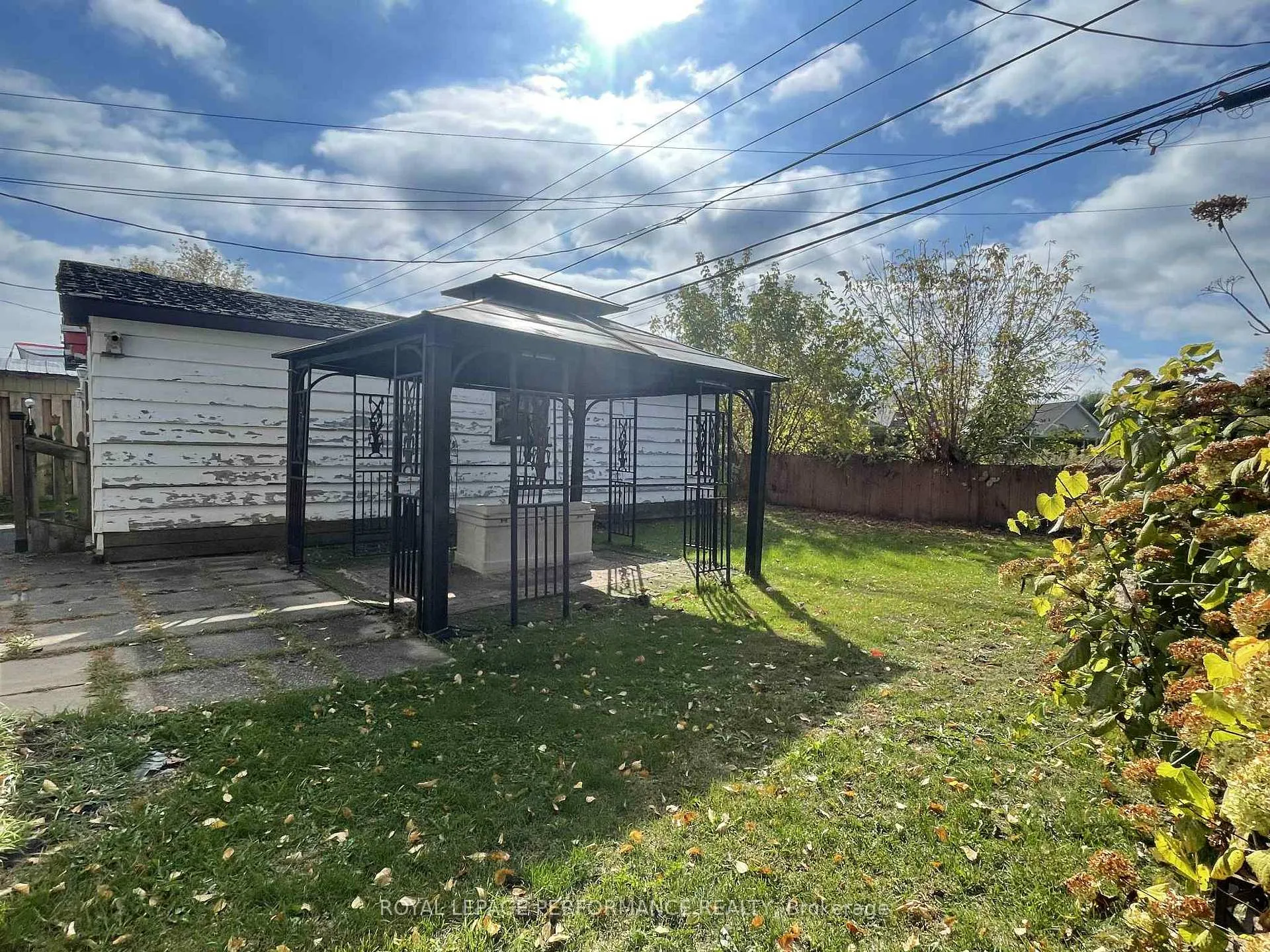 Photo 18 of 635 Hamilton Crescent E, Cornwall — HOMEH
