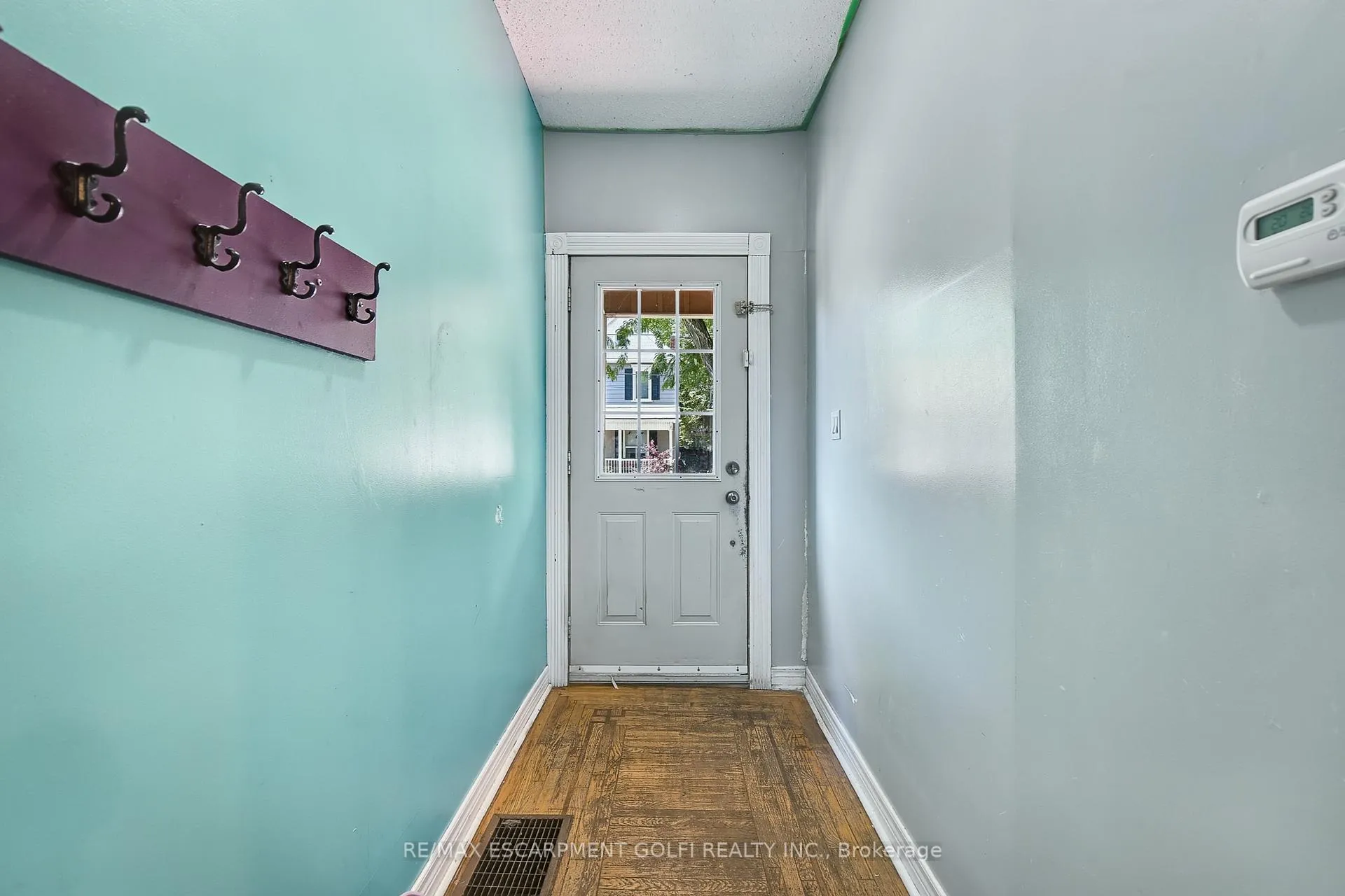 Photo 6 of 466 Charlton Avenue W, Hamilton, Kirkendall — HOMEH