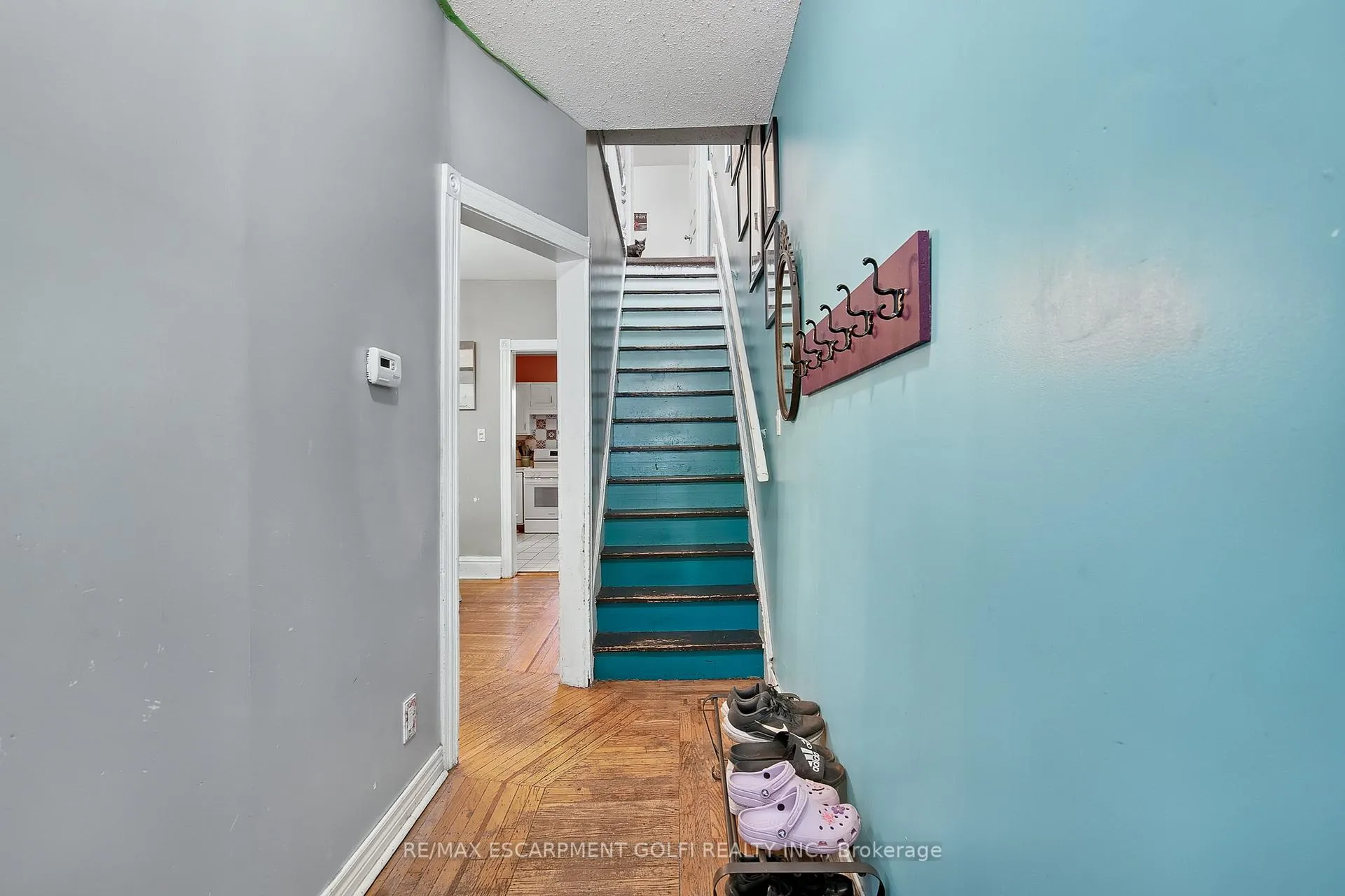Photo 17 of 466 Charlton Avenue W, Hamilton, Kirkendall — HOMEH
