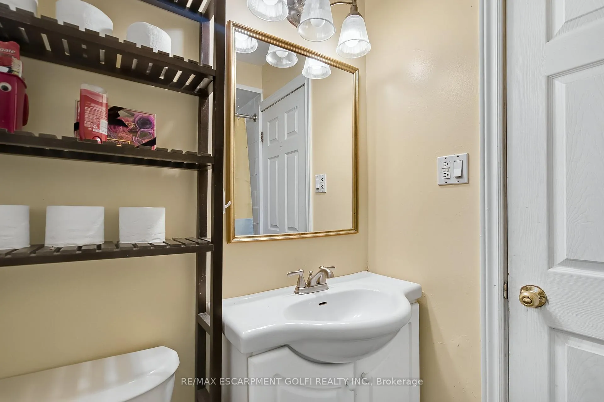 Photo 21 of 466 Charlton Avenue W, Hamilton, Kirkendall — HOMEH