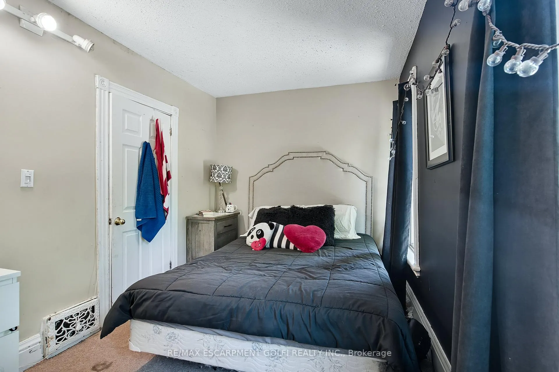 Photo 26 of 466 Charlton Avenue W, Hamilton, Kirkendall — HOMEH