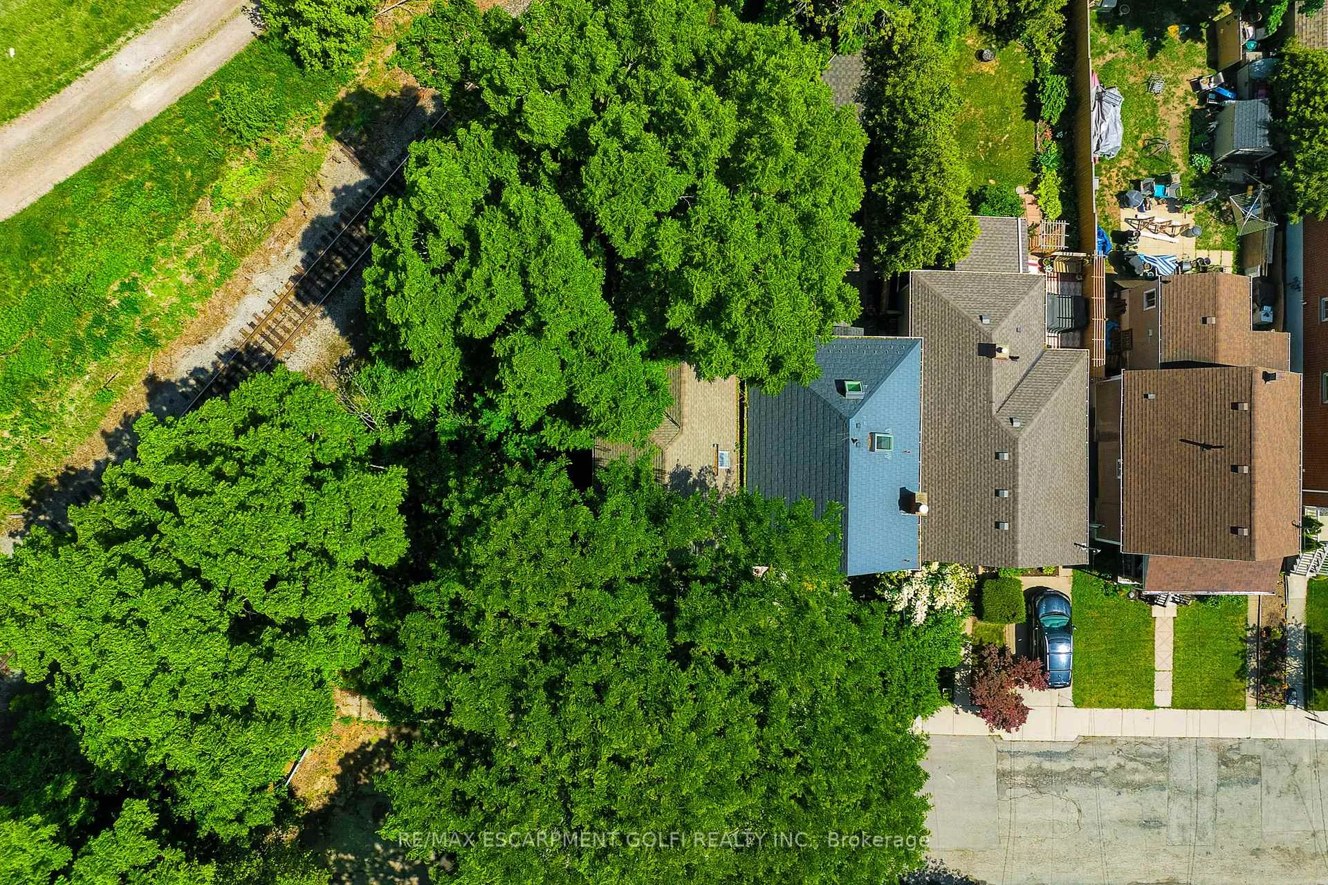 Photo 36 of 466 Charlton Avenue W, Hamilton, Kirkendall — HOMEH