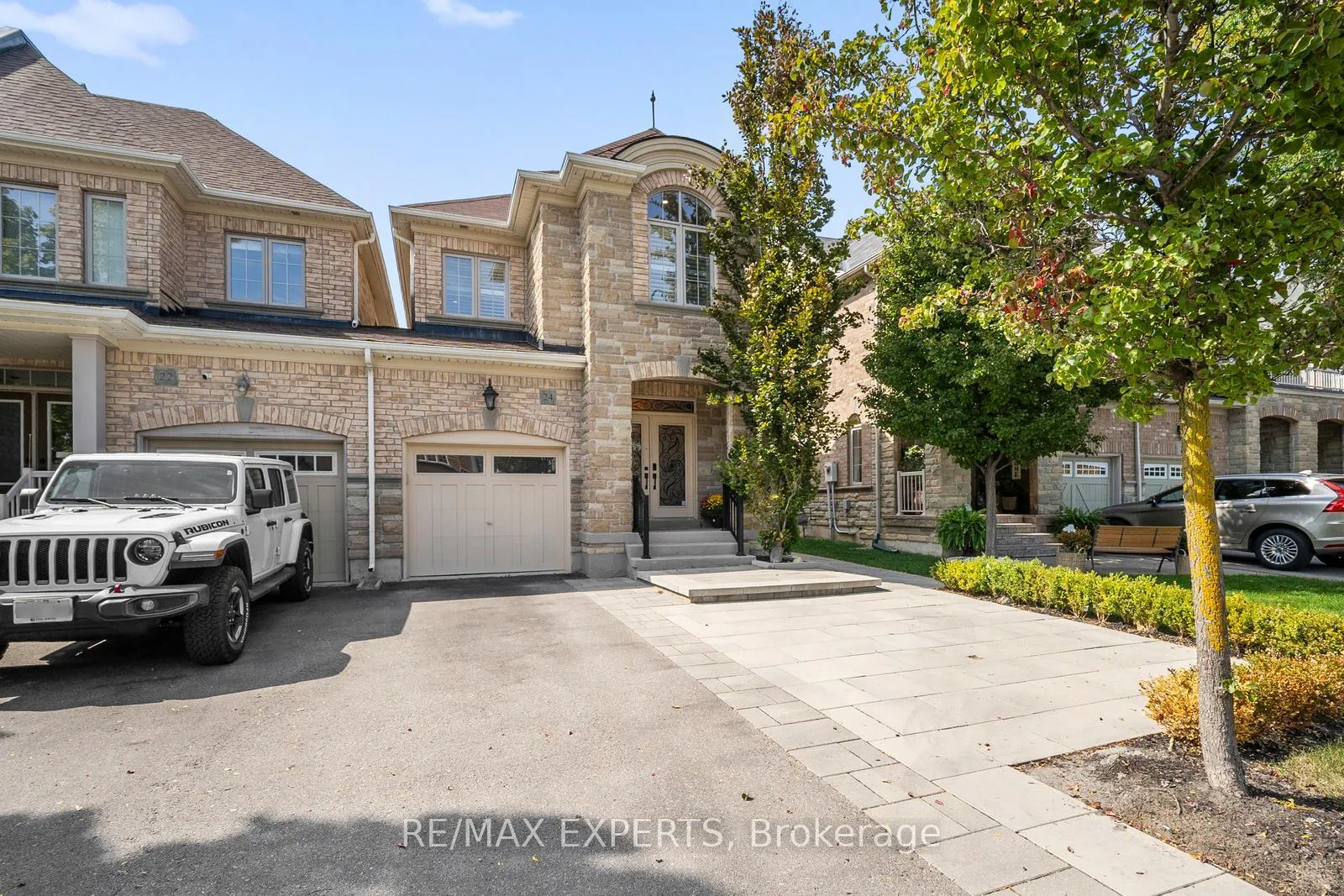 Photo 2 of 24 Sedgewick Place, Vaughan, Vellore Village — HOMEH