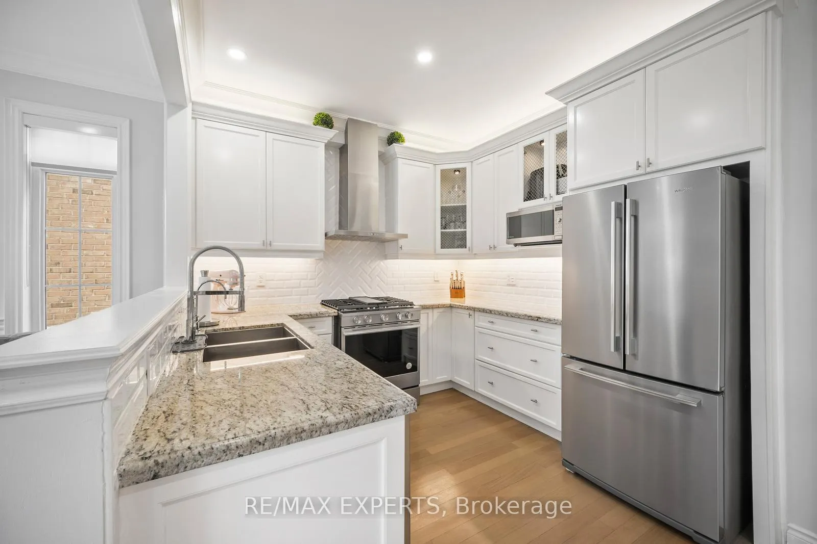 Photo 13 of 24 Sedgewick Place, Vaughan, Vellore Village — HOMEH