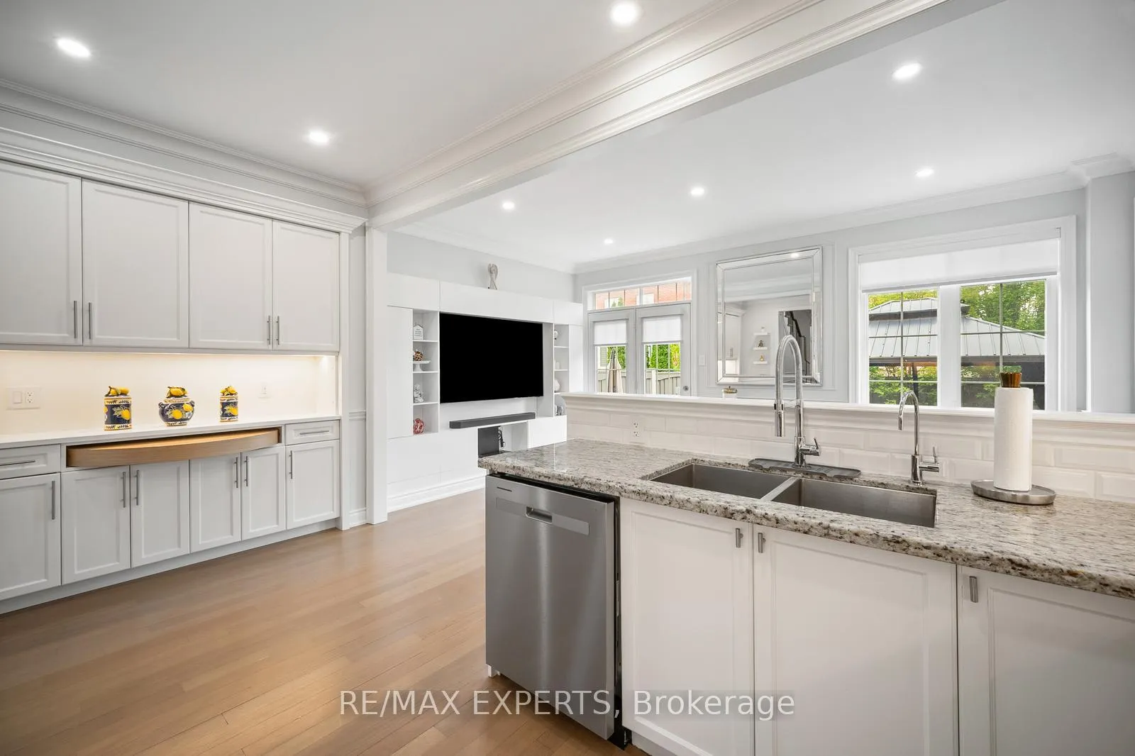 Photo 14 of 24 Sedgewick Place, Vaughan, Vellore Village — HOMEH