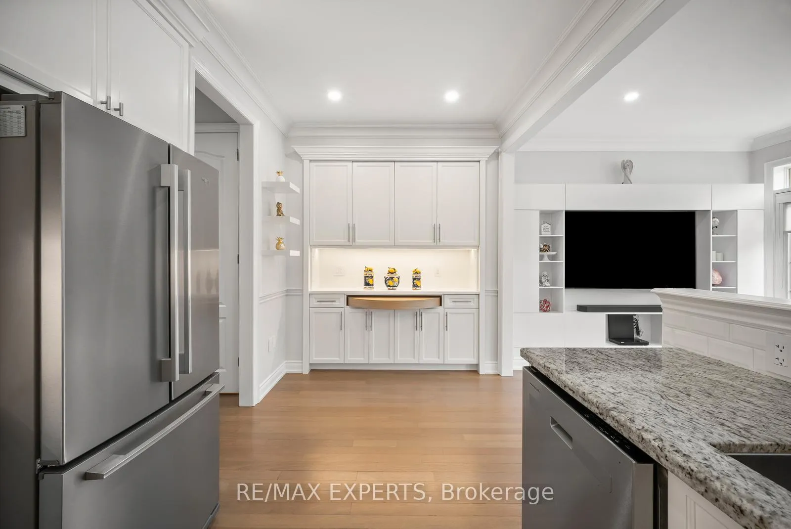 Photo 15 of 24 Sedgewick Place, Vaughan, Vellore Village — HOMEH