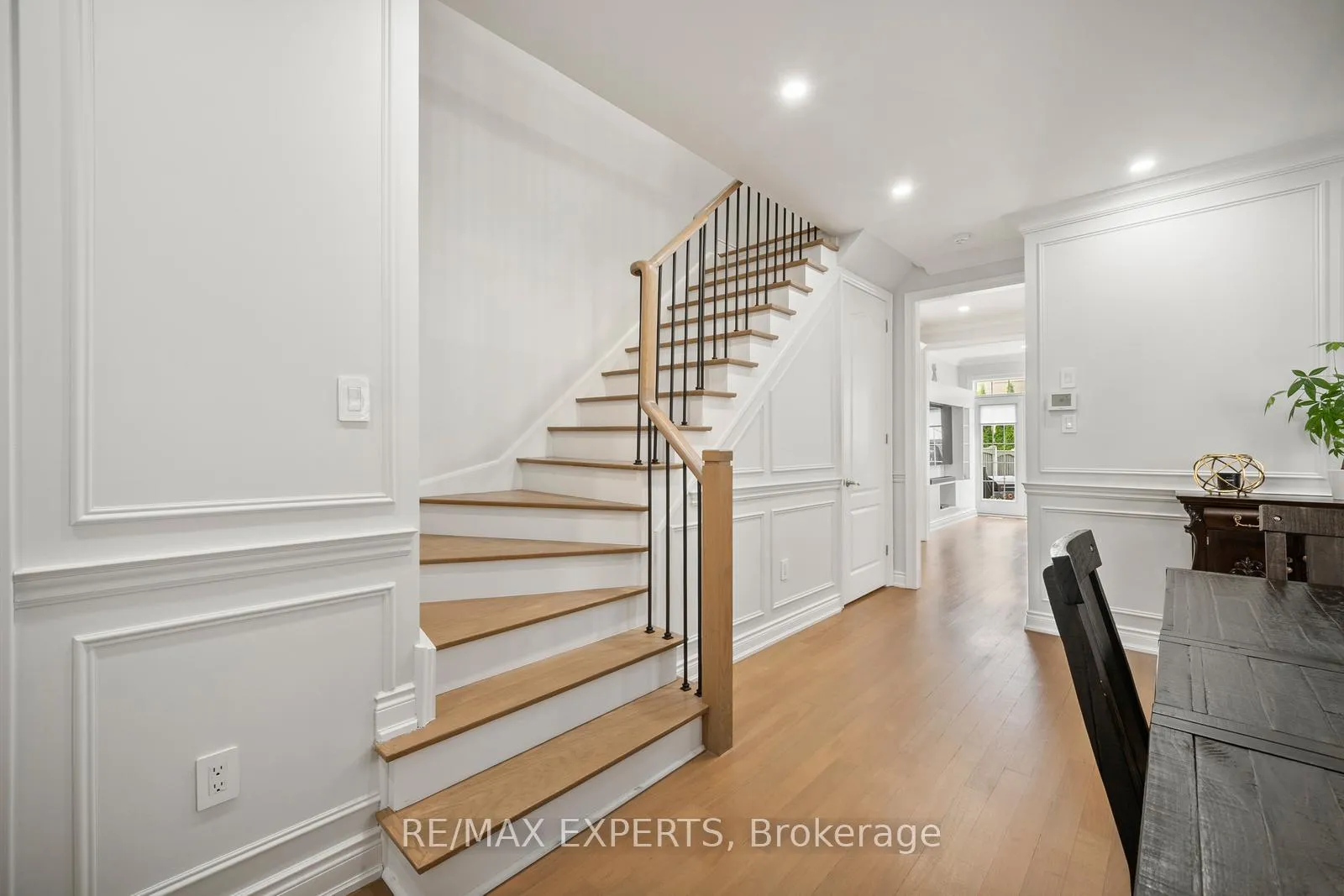 Photo 21 of 24 Sedgewick Place, Vaughan, Vellore Village — HOMEH