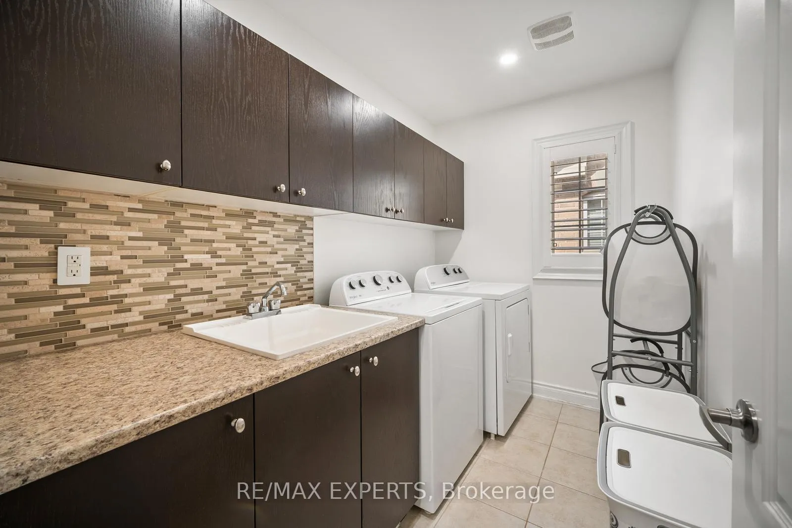 Photo 31 of 24 Sedgewick Place, Vaughan, Vellore Village — HOMEH