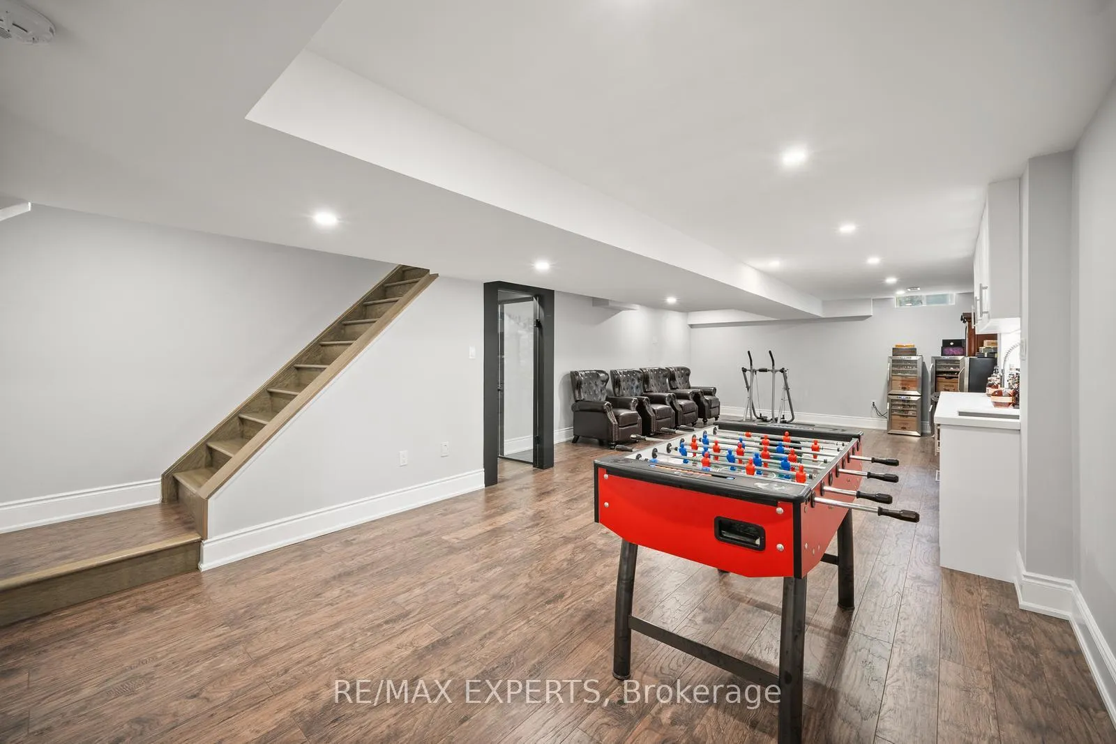 Photo 32 of 24 Sedgewick Place, Vaughan, Vellore Village — HOMEH