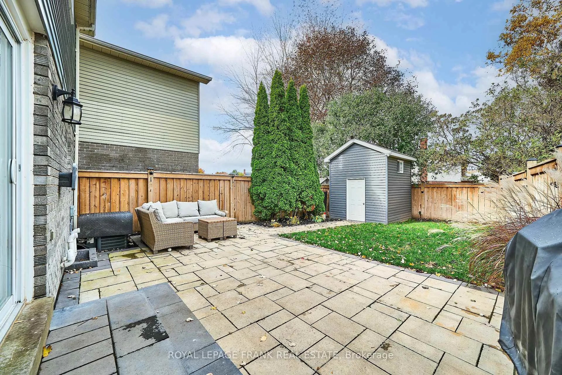 Photo 35 of 812 Attersley Drive, Oshawa, Pinecrest — HOMEH