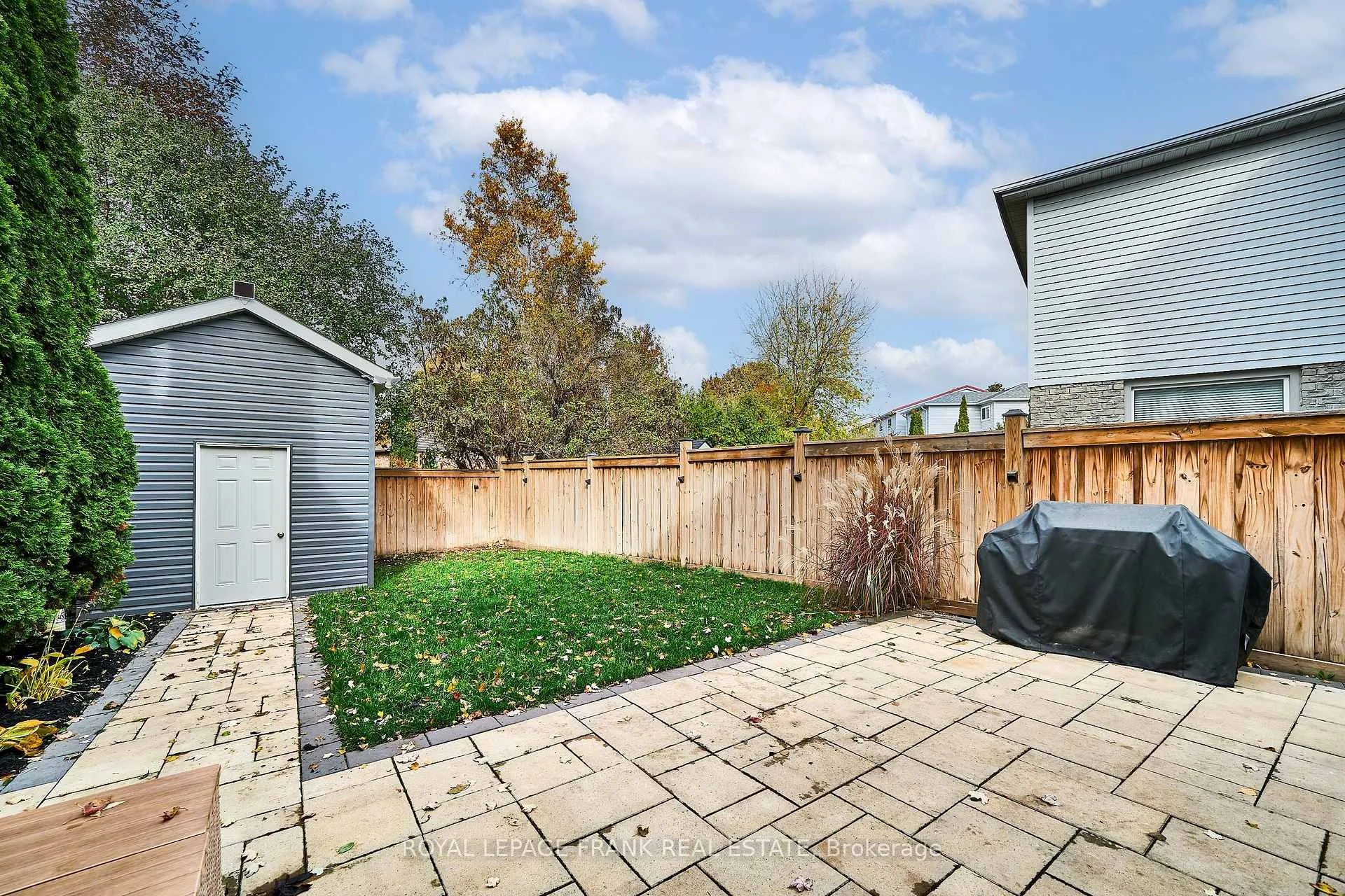 Photo 36 of 812 Attersley Drive, Oshawa, Pinecrest — HOMEH