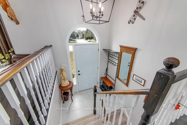 Photo 10 of 13 Harbour Crescent, Wasaga Beach — HOMEH