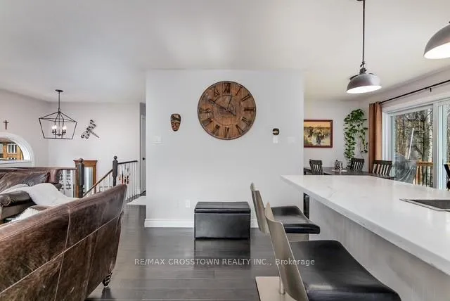 Photo 14 of 13 Harbour Crescent, Wasaga Beach — HOMEH