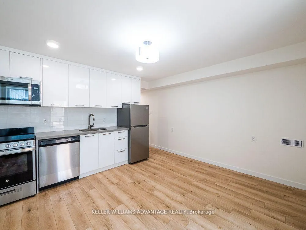 Photo 3 of Unit Lower, 283 Greenwood Avenue, Toronto, Greenwood-Coxwell — HOMEH