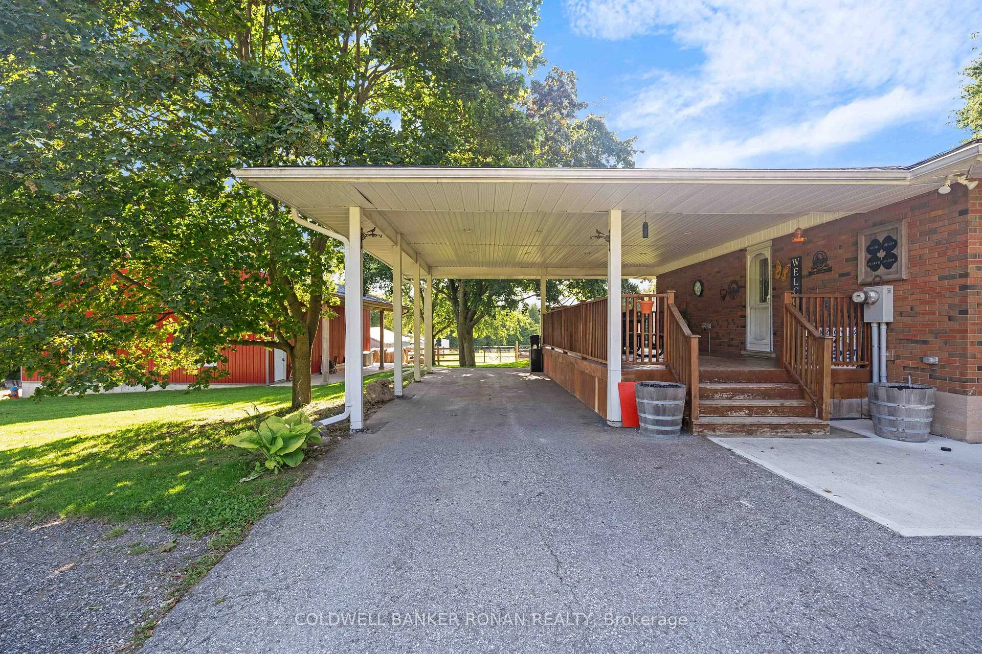 Photo 5 of 9480 32 Side Road, Halton Hills, Rural Halton Hills — HOMEH