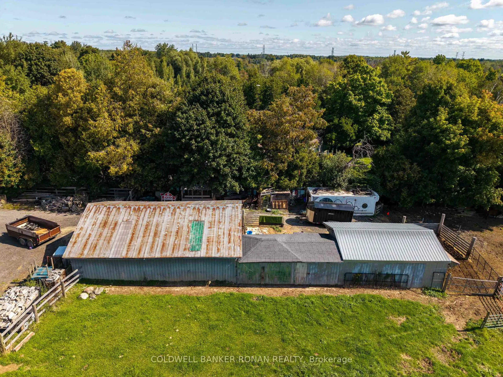 Photo 39 of 9480 32 Side Road, Halton Hills, Rural Halton Hills — HOMEH