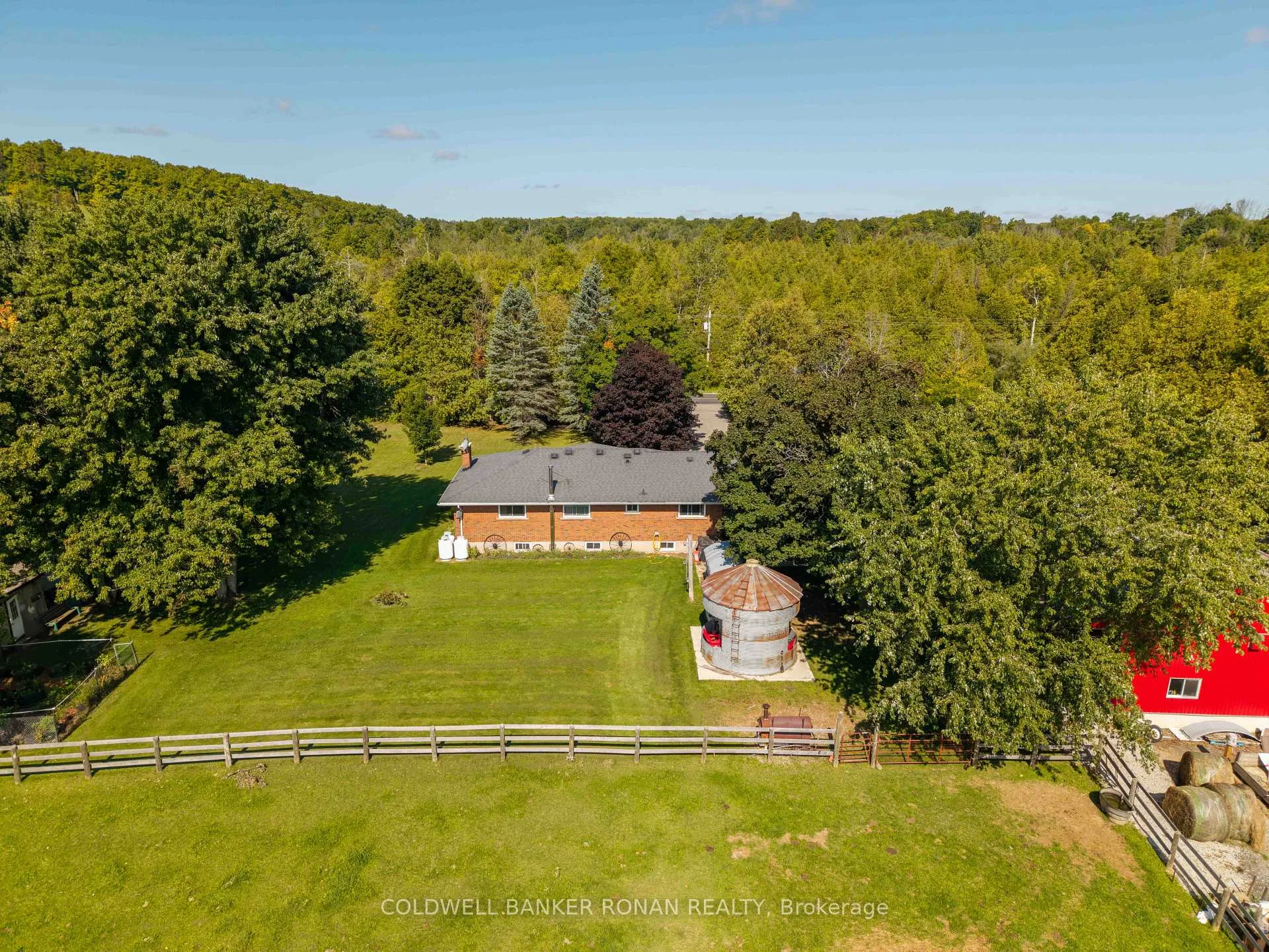 Photo 41 of 9480 32 Side Road, Halton Hills, Rural Halton Hills — HOMEH