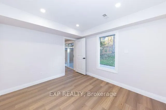 Photo 6 of 121 Ingleside Drive, Kitchener — HOMEH