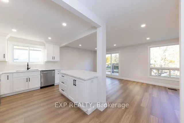 Photo 13 of 121 Ingleside Drive, Kitchener — HOMEH
