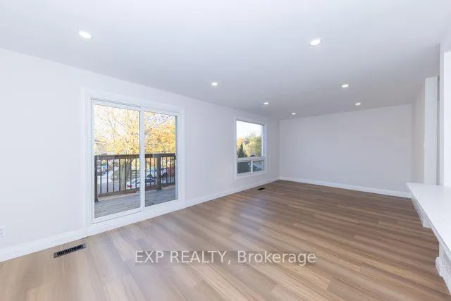 Photo 15 of 121 Ingleside Drive, Kitchener — HOMEH