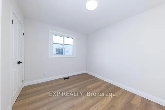 Photo 28 of 121 Ingleside Drive, Kitchener — HOMEH