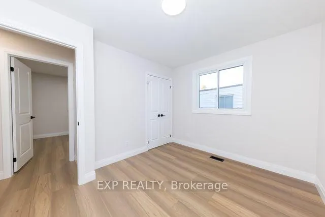 Photo 29 of 121 Ingleside Drive, Kitchener — HOMEH