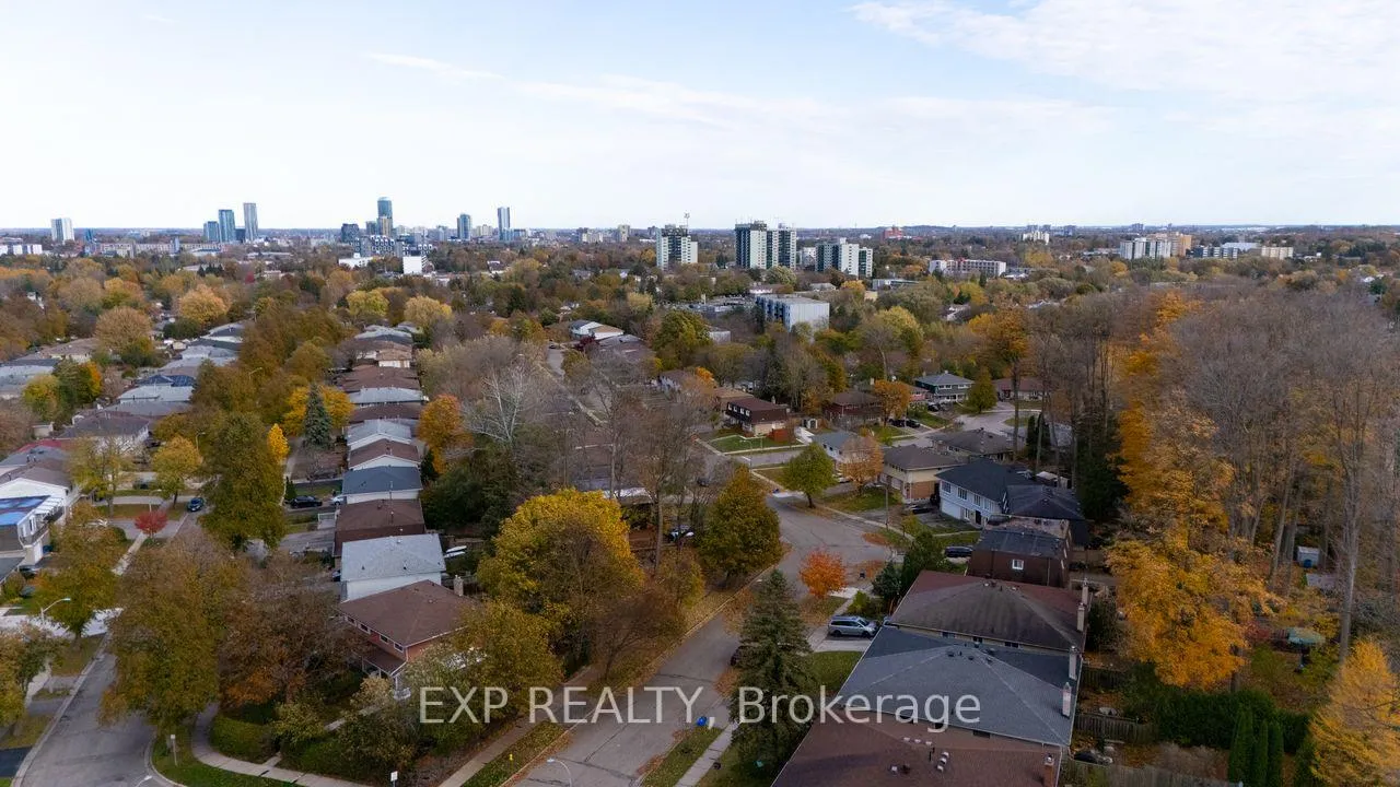 Photo 34 of 121 Ingleside Drive, Kitchener — HOMEH