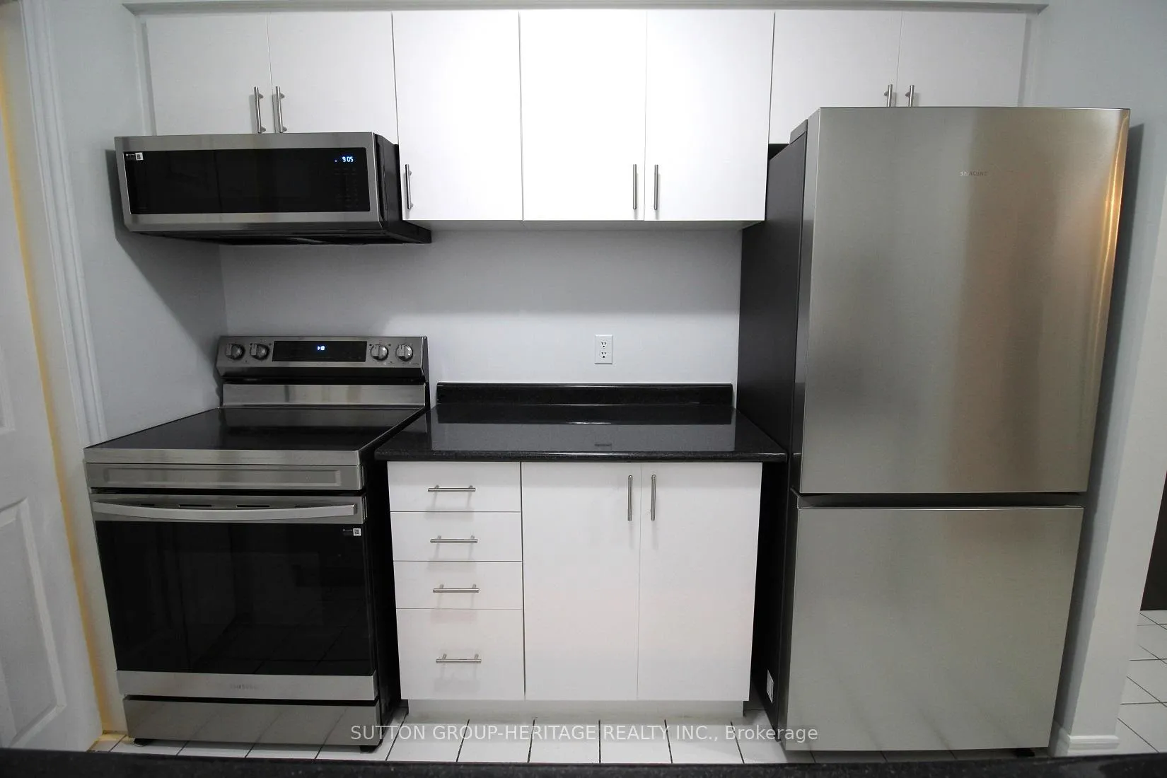 Photo 13 of Unit 407, 189 Lake Driveway, Ajax, South West — HOMEH
