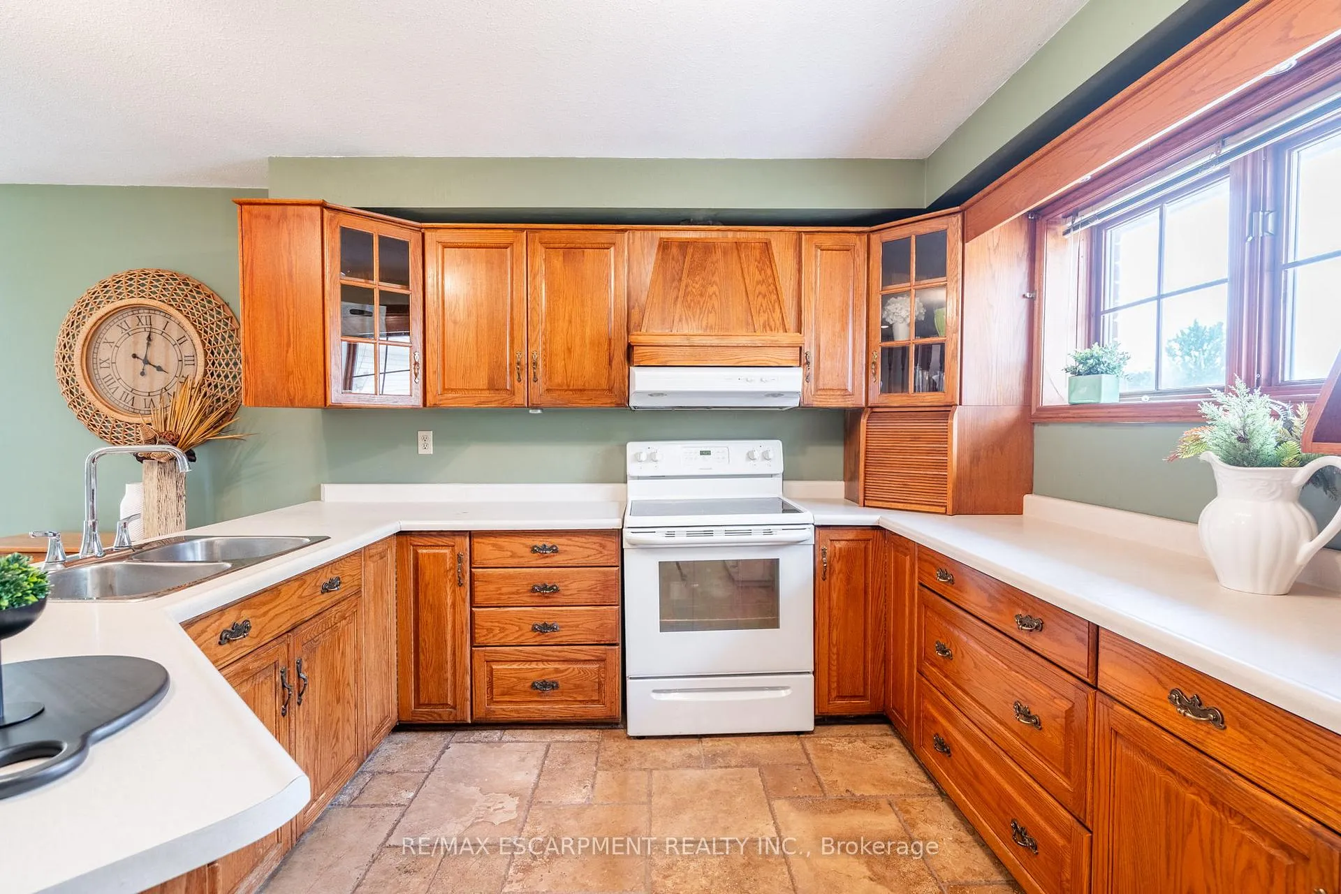 Photo 10 of 1751 Kirkwall Road, Hamilton, Rural Flamborough — HOMEH