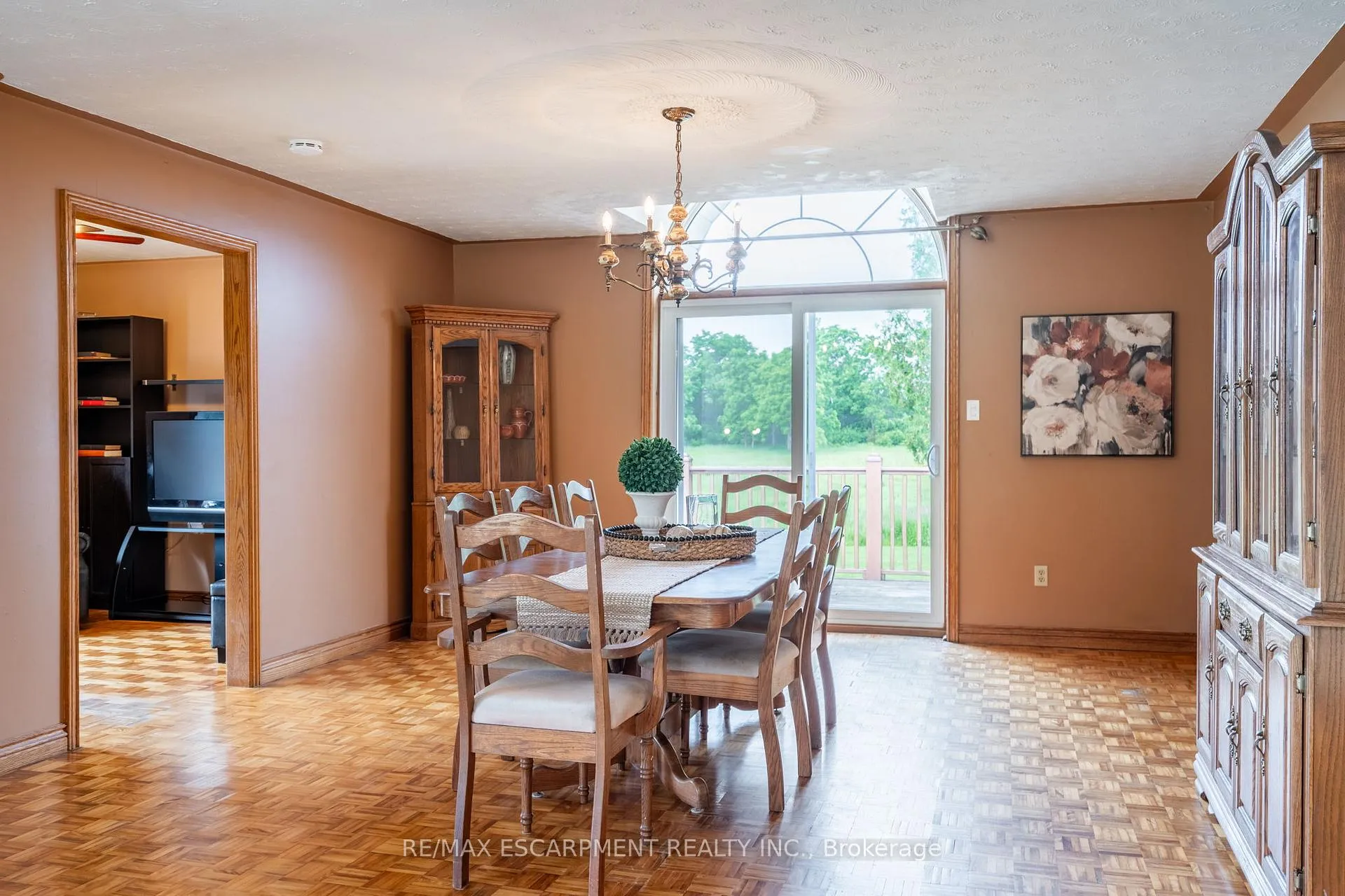 Photo 12 of 1751 Kirkwall Road, Hamilton, Rural Flamborough — HOMEH