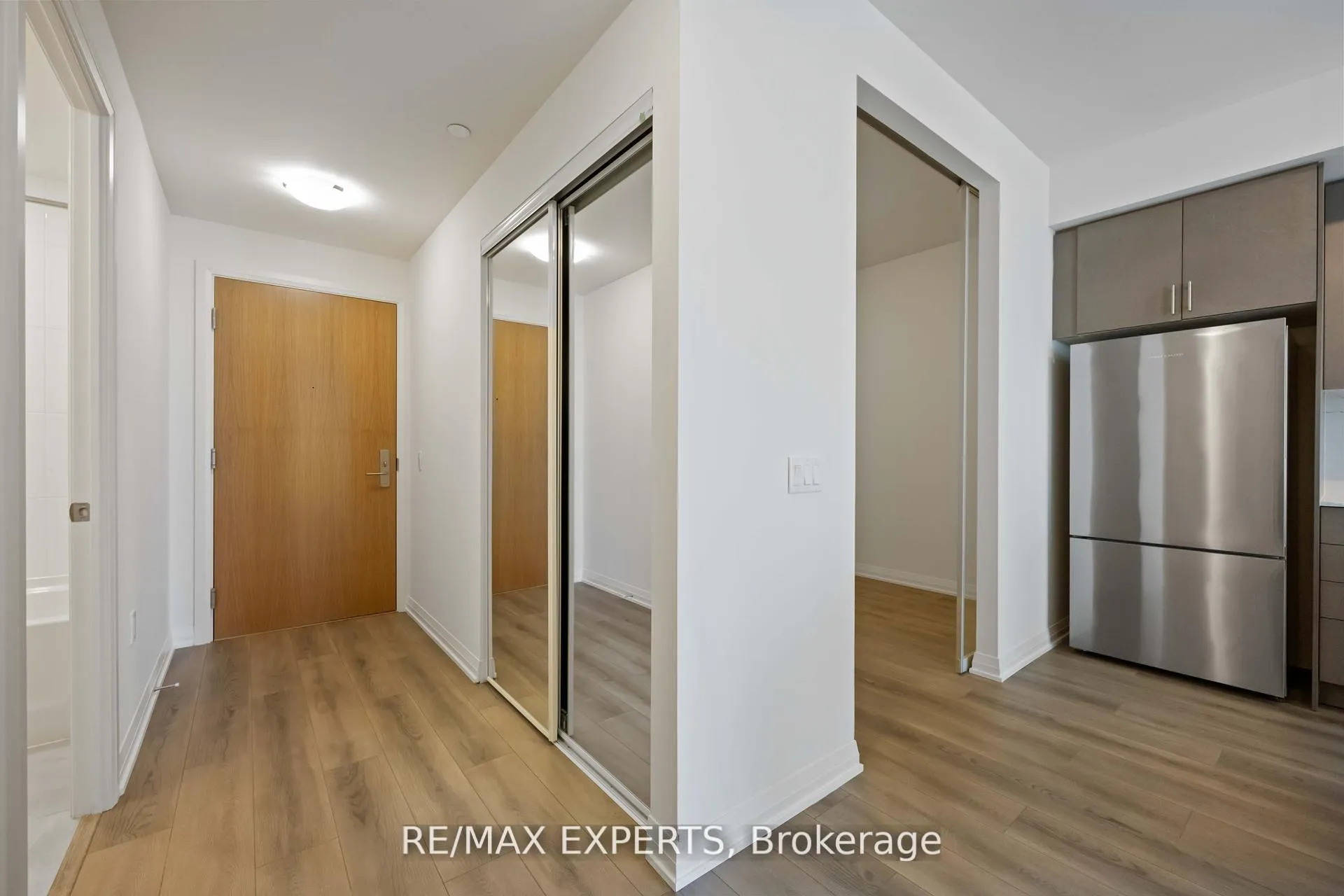 Photo 7 of Unit 1002, 8960 Jane Street, Vaughan, Vellore Village — HOMEH