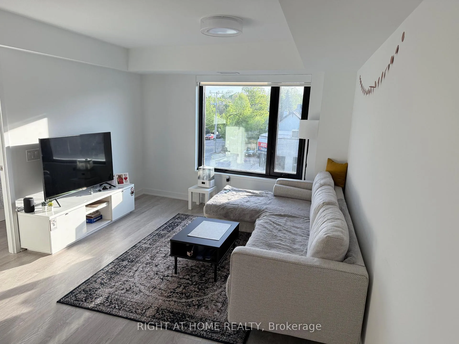 Photo 10 of Unit 305, 3 Strathgowan Avenue, Toronto, Lawrence Park South — HOMEH