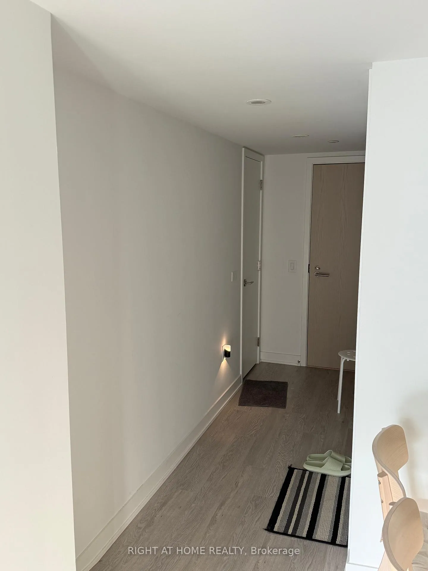 Photo 13 of Unit 305, 3 Strathgowan Avenue, Toronto, Lawrence Park South — HOMEH