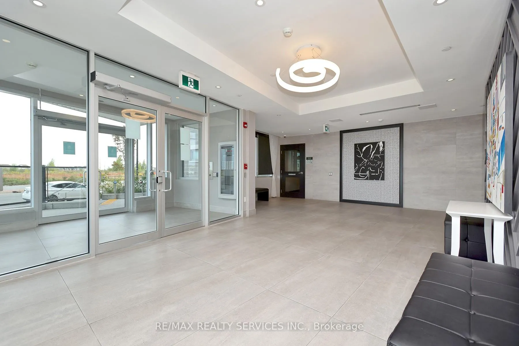 Photo 4 of Unit 210, 200 Lagerfeld Drive, Brampton, Northwest Brampton — HOMEH