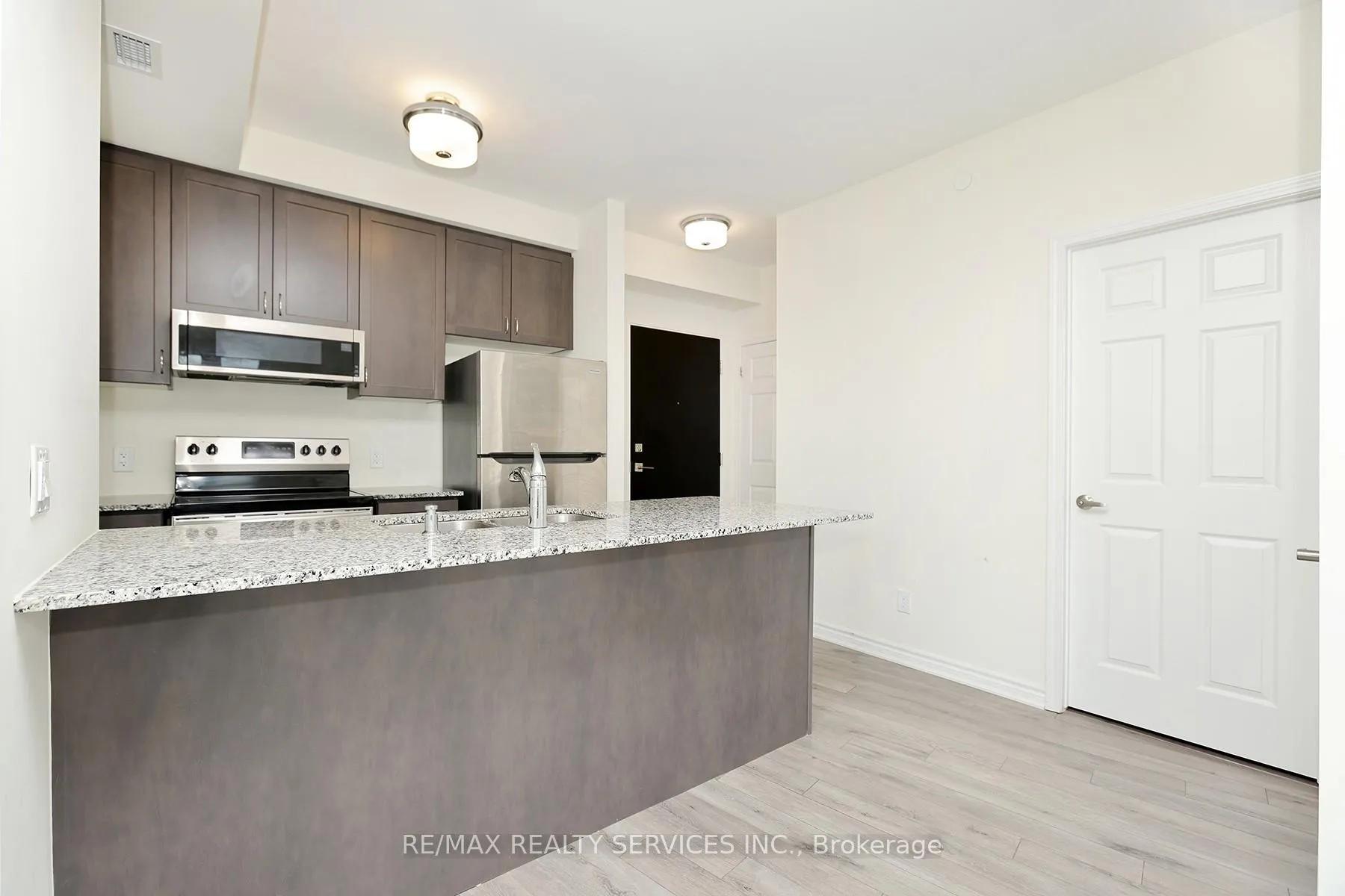 Photo 6 of Unit 210, 200 Lagerfeld Drive, Brampton, Northwest Brampton — HOMEH