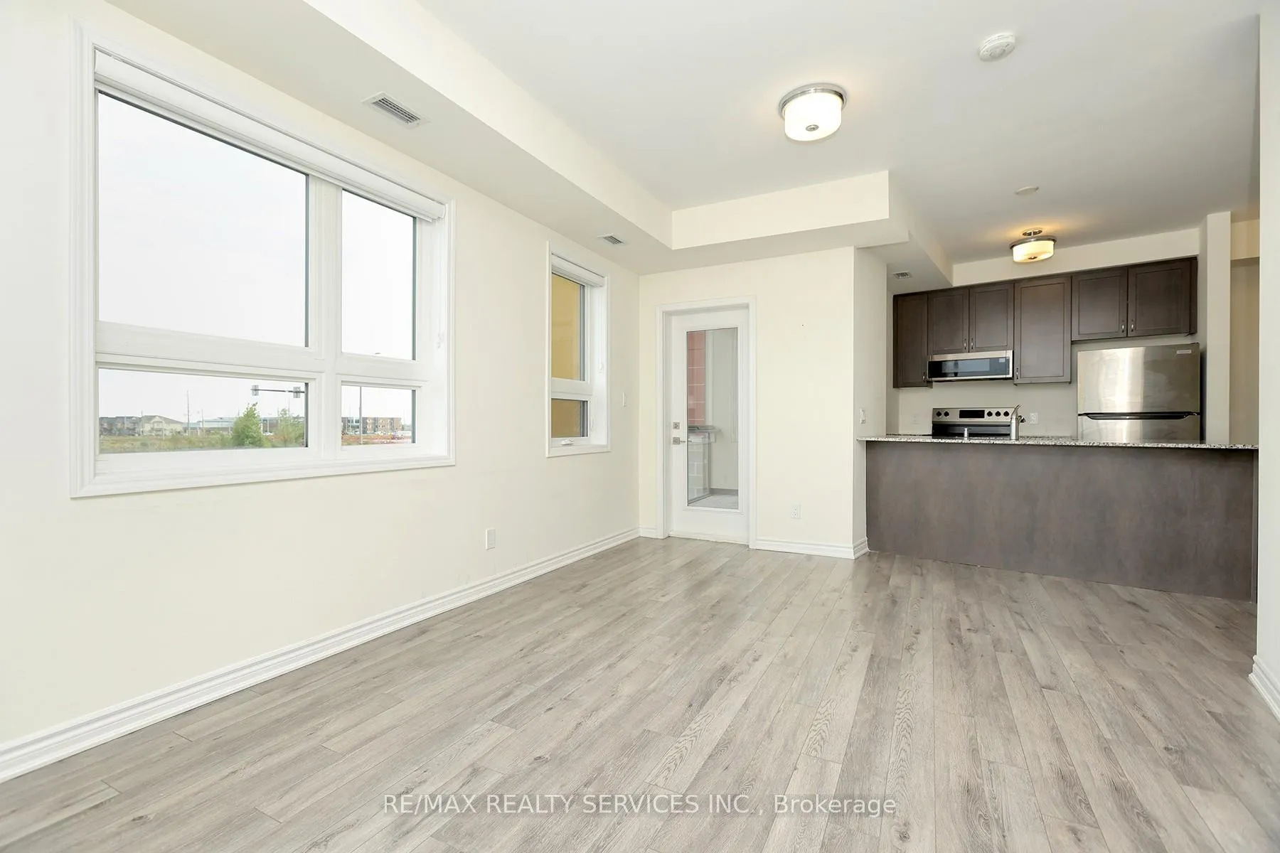 Photo 8 of Unit 210, 200 Lagerfeld Drive, Brampton, Northwest Brampton — HOMEH