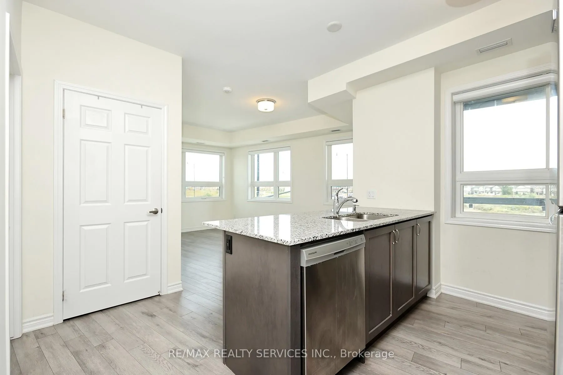 Photo 9 of Unit 210, 200 Lagerfeld Drive, Brampton, Northwest Brampton — HOMEH