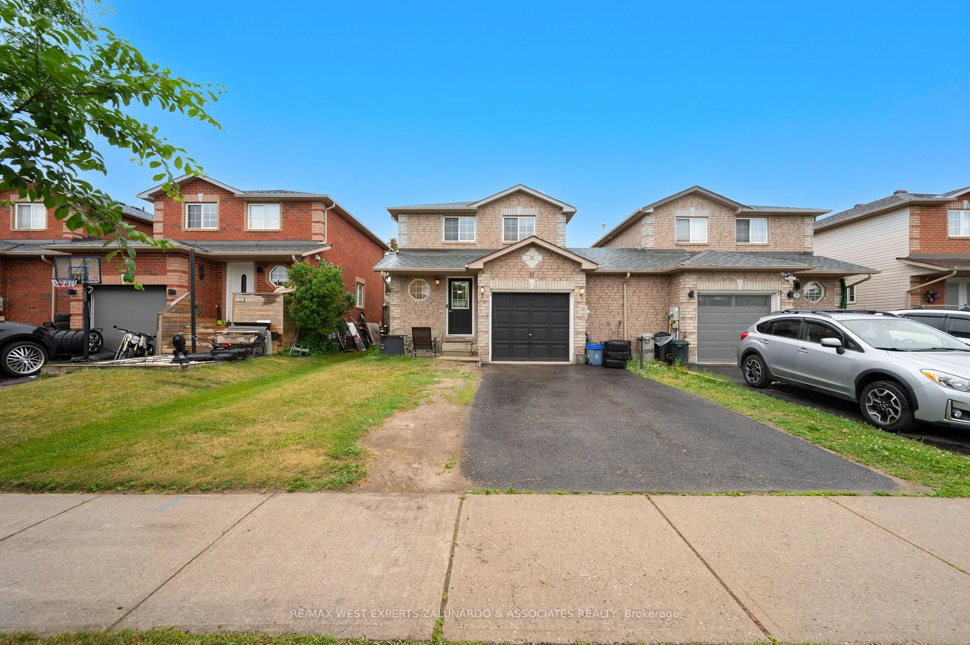 Photo 26 of 11 Raymond Crescent, Barrie, Painswick South — HOMEH