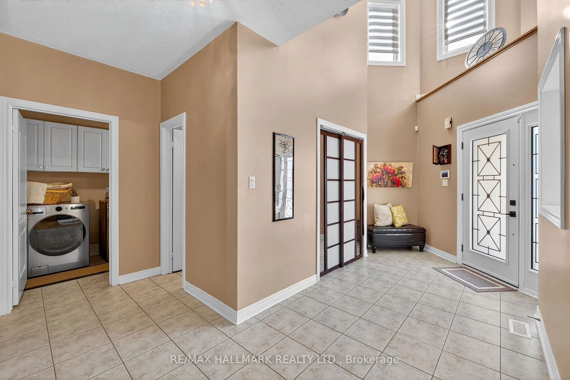 Photo 6 of 50 Coalbrook Court, Vaughan, East Woodbridge — HOMEH