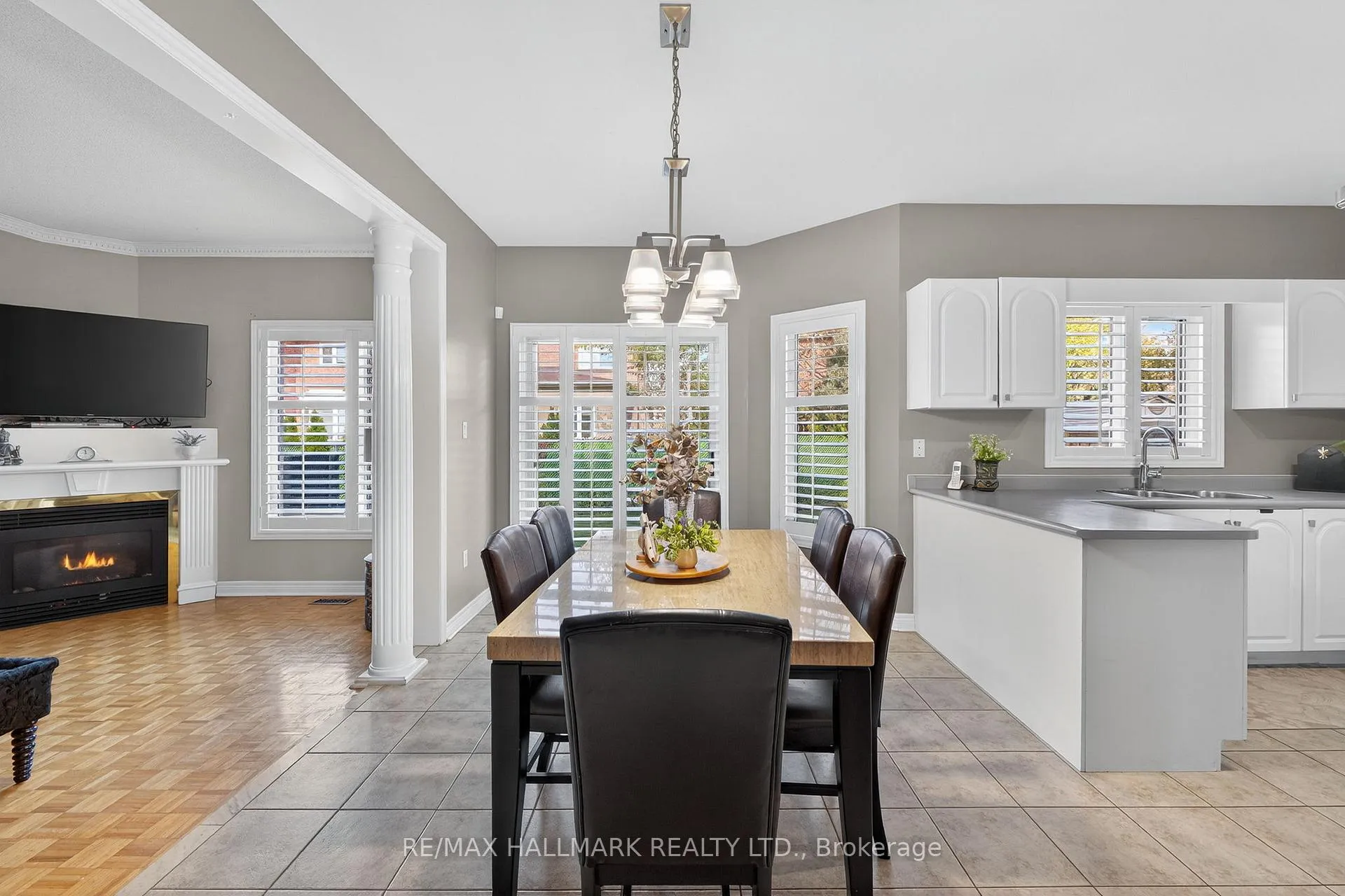 Photo 11 of 50 Coalbrook Court, Vaughan, East Woodbridge — HOMEH