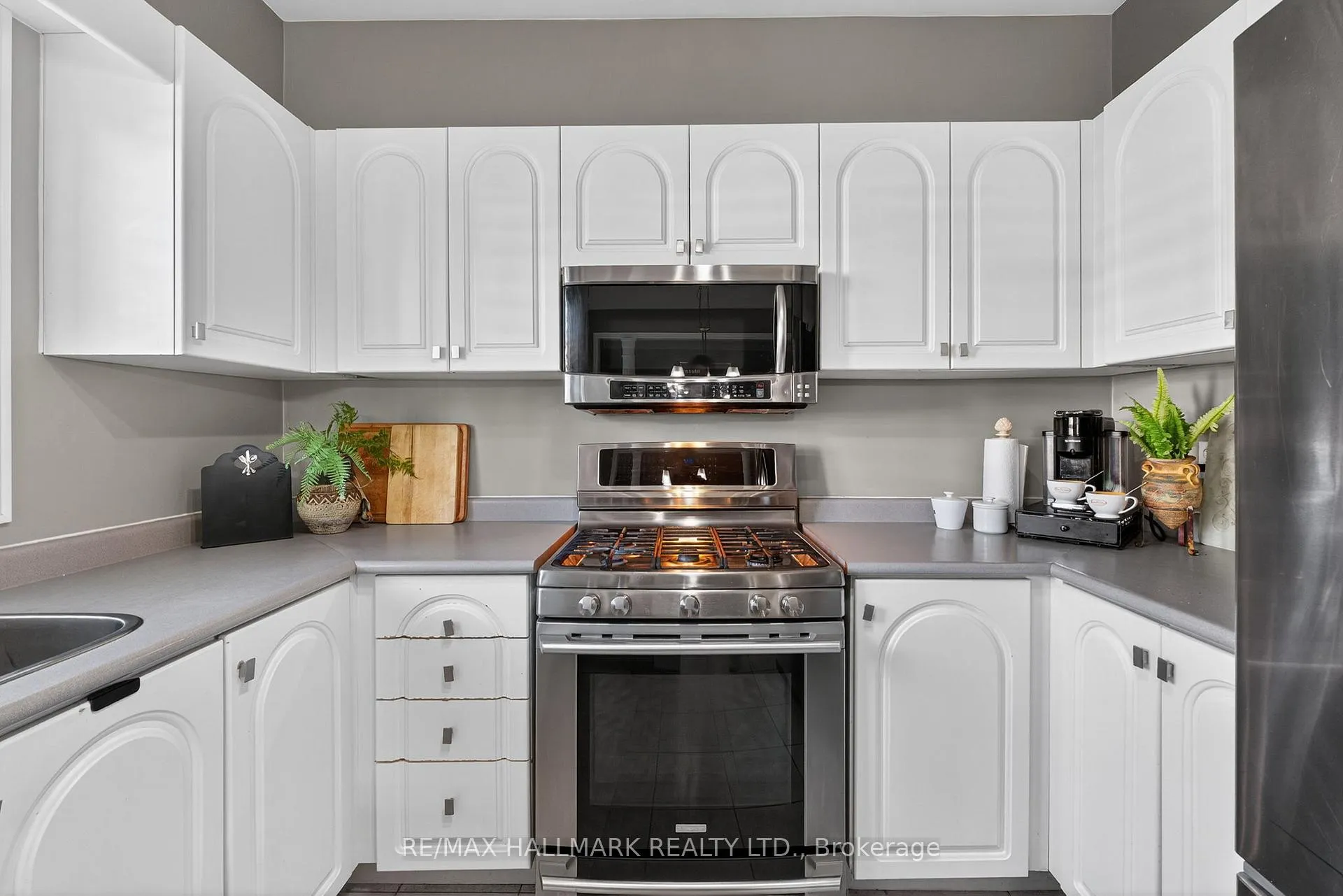Photo 15 of 50 Coalbrook Court, Vaughan, East Woodbridge — HOMEH