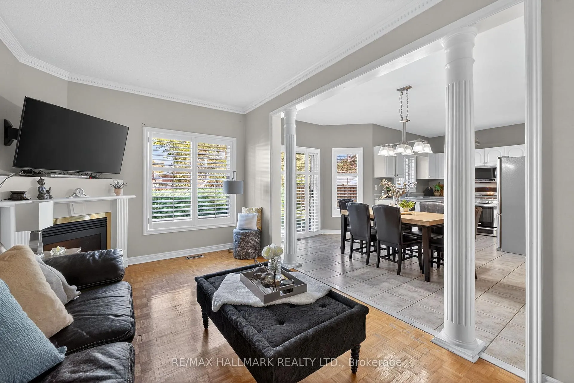 Photo 23 of 50 Coalbrook Court, Vaughan, East Woodbridge — HOMEH