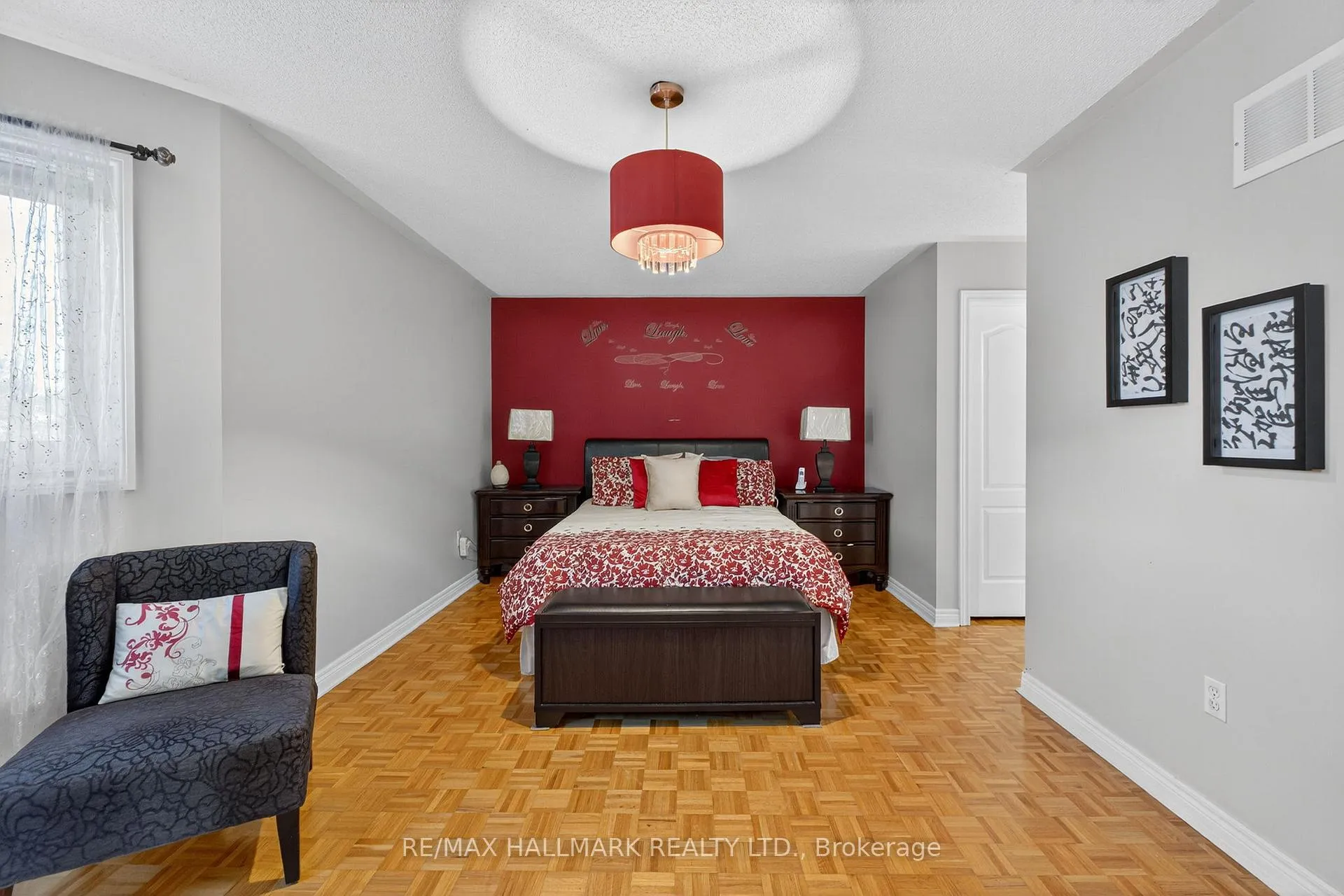 Photo 33 of 50 Coalbrook Court, Vaughan, East Woodbridge — HOMEH