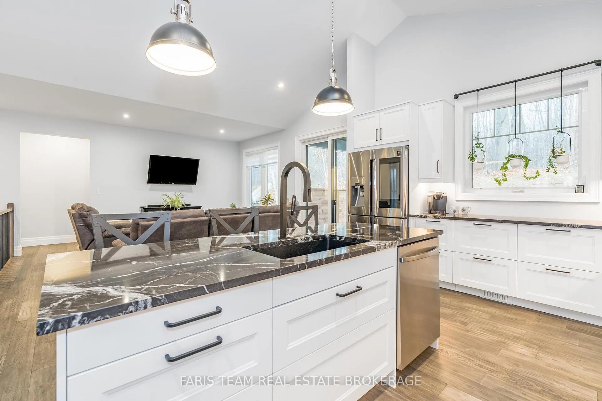 Photo 8 of 1532 Champlain Road, Tiny, Rural Tiny — HOMEH