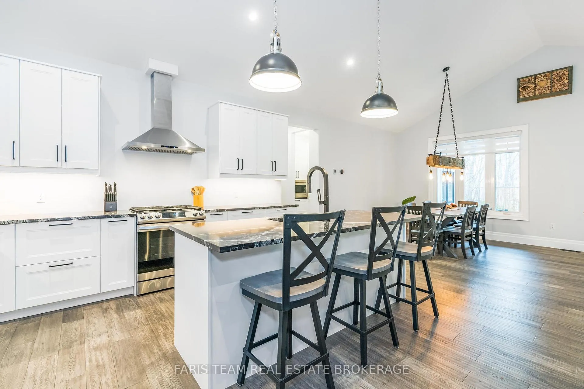 Photo 10 of 1532 Champlain Road, Tiny, Rural Tiny — HOMEH
