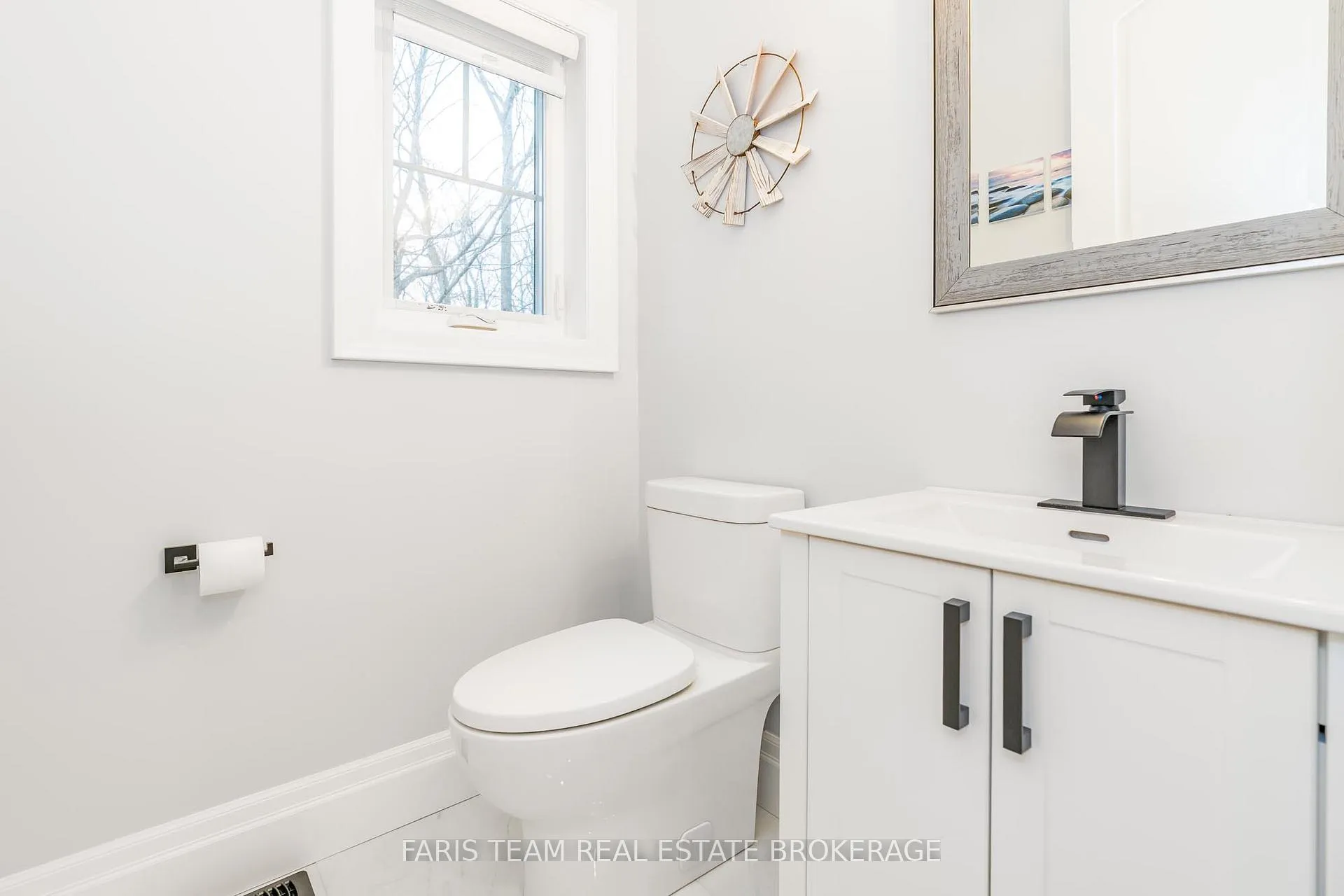 Photo 18 of 1532 Champlain Road, Tiny, Rural Tiny — HOMEH