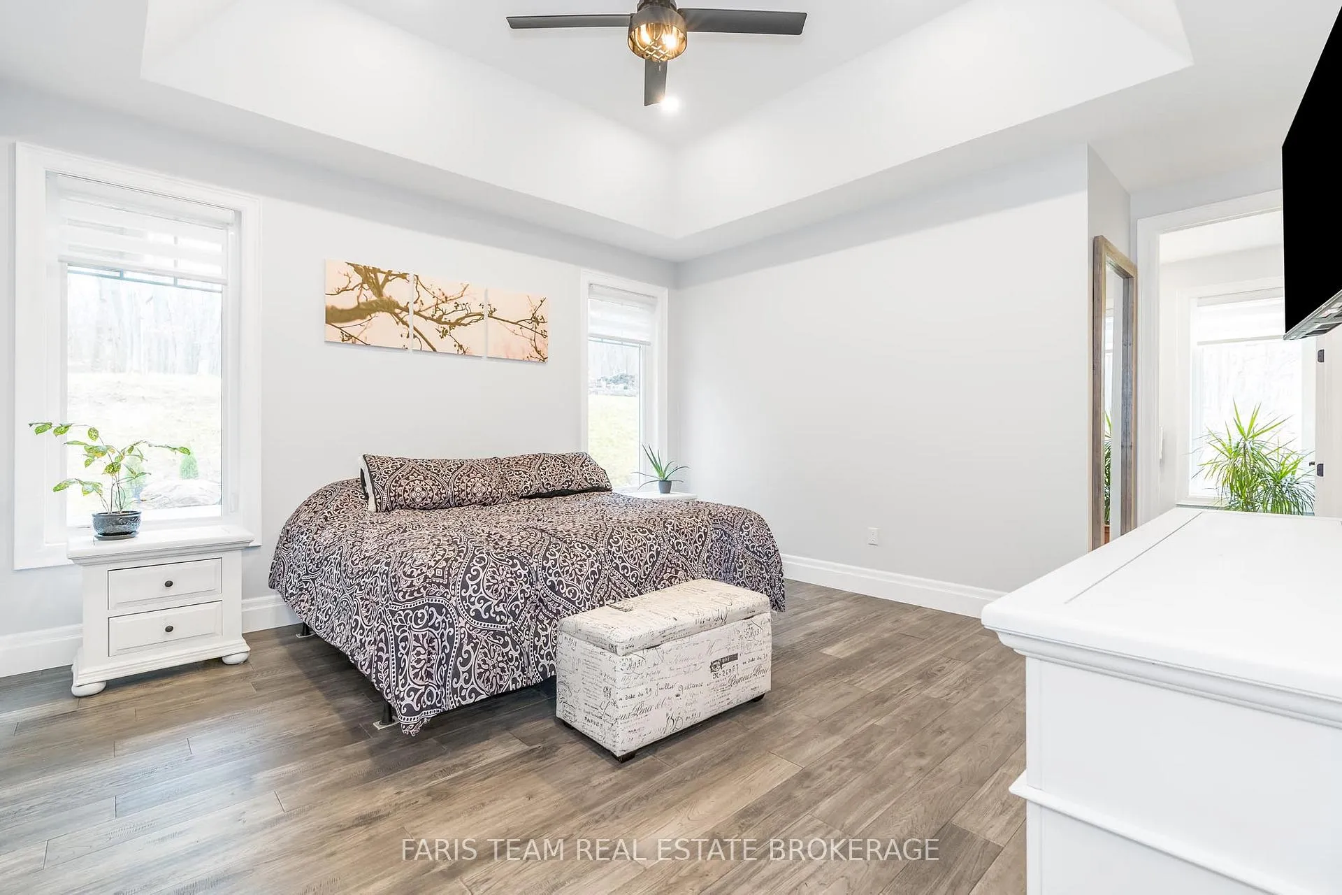 Photo 19 of 1532 Champlain Road, Tiny, Rural Tiny — HOMEH