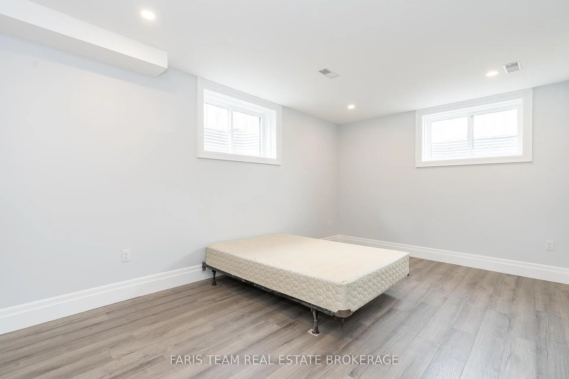 Photo 33 of 1532 Champlain Road, Tiny, Rural Tiny — HOMEH