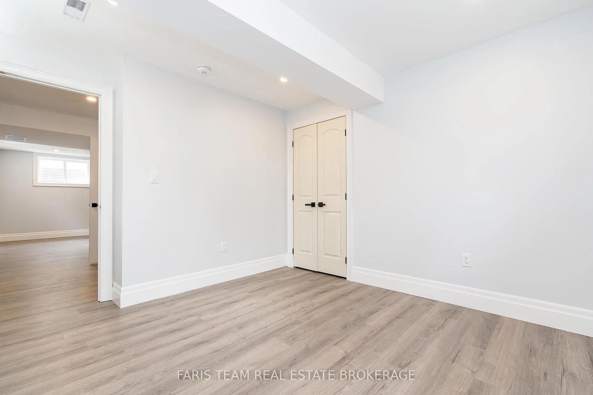 Photo 36 of 1532 Champlain Road, Tiny, Rural Tiny — HOMEH