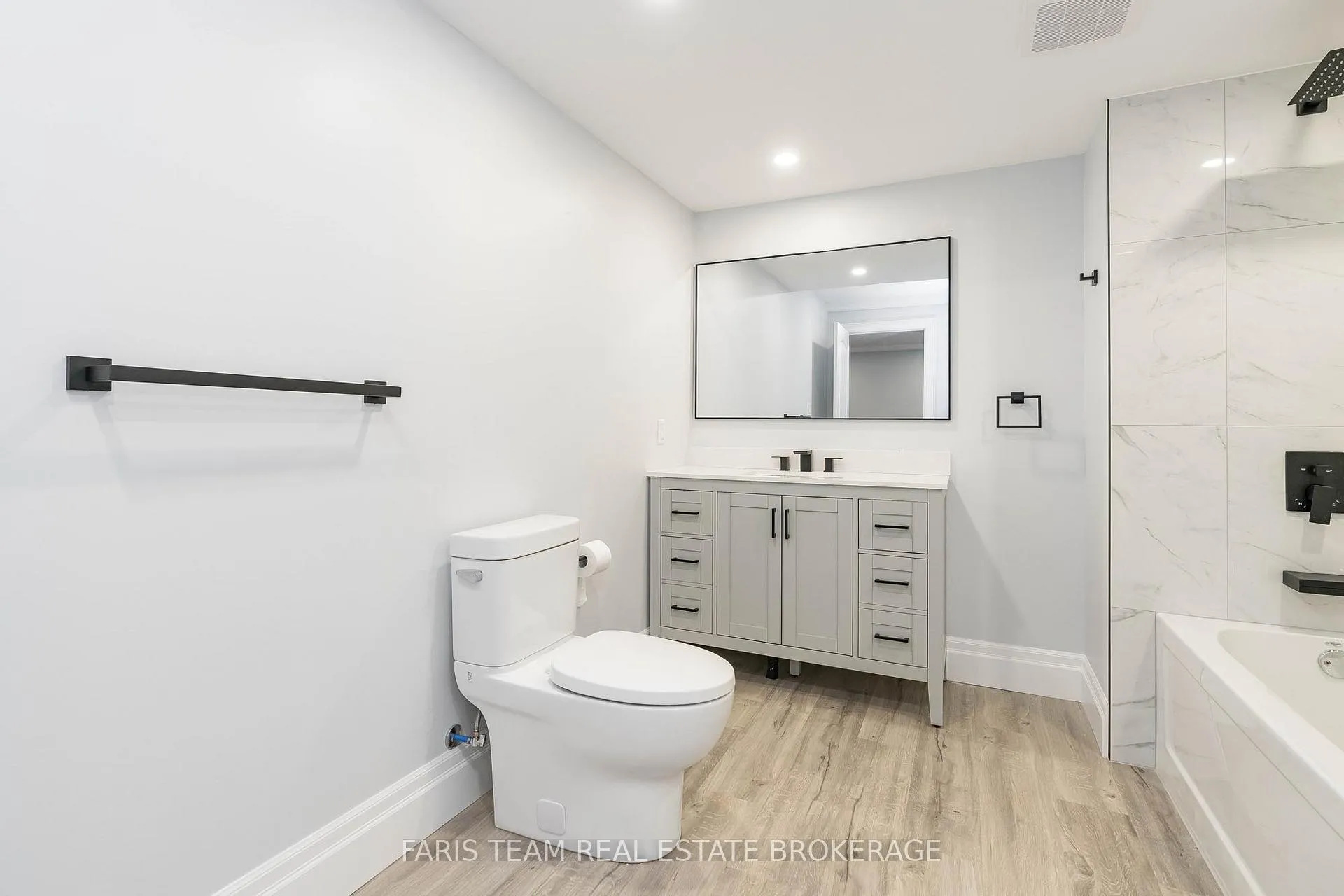 Photo 37 of 1532 Champlain Road, Tiny, Rural Tiny — HOMEH